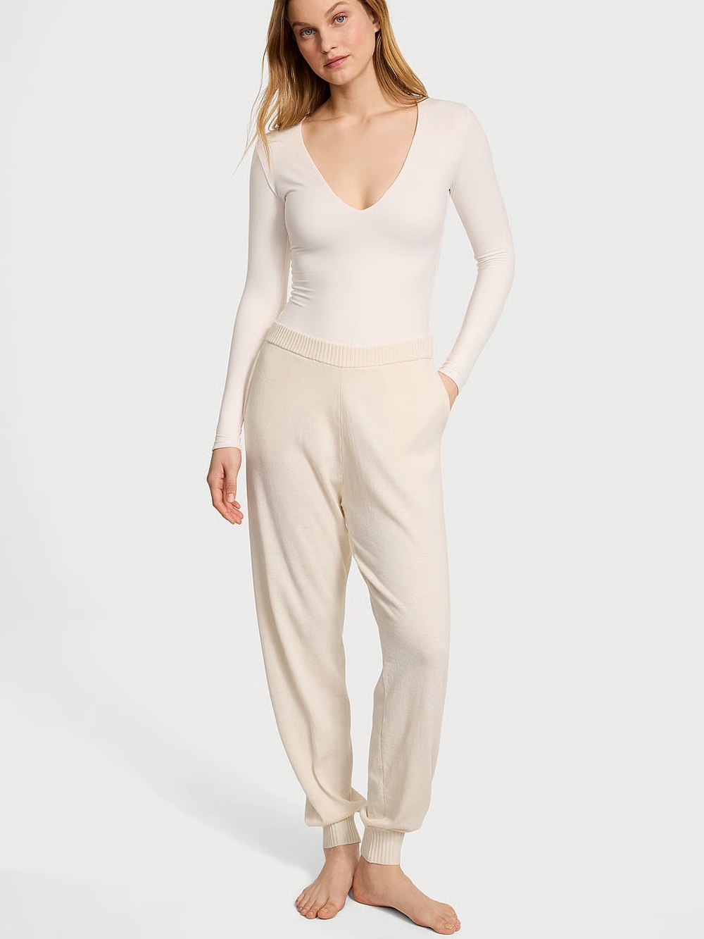 🦙‎ Victoria's Secret Luxe Knit Cream Knit Jogger Lounge Pants 🦙